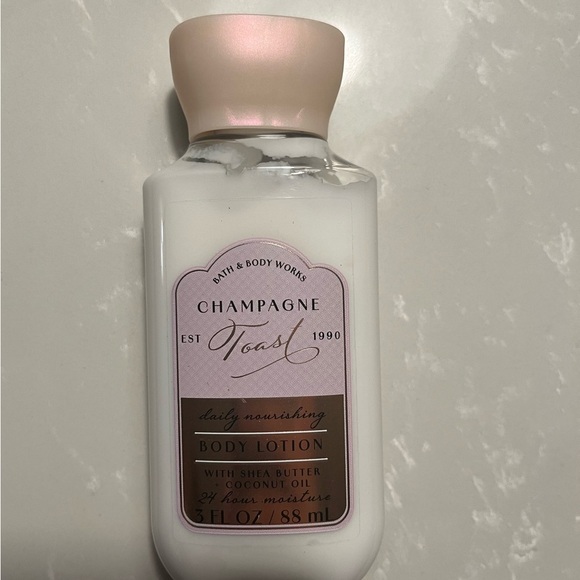 Champagne Toast Travel Lotion - Picture 2 of 2